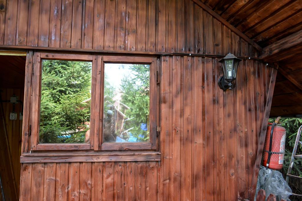 Camping Robinson Country Club Oradea Quarto foto